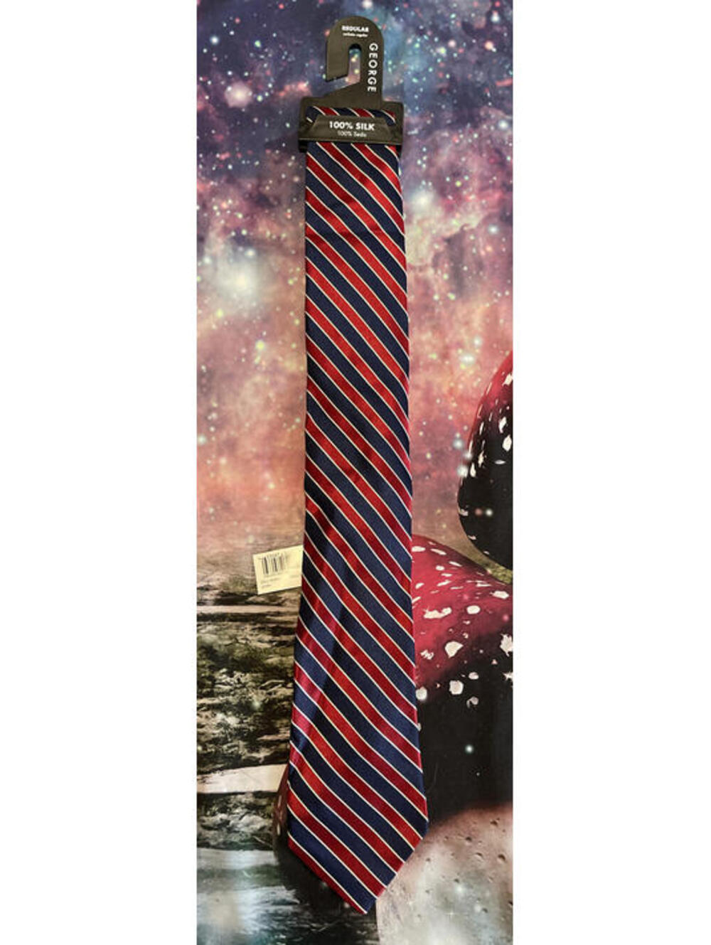 George Mens Blue & Red 100% Silk Pointed Neck Tie NWT! M1420